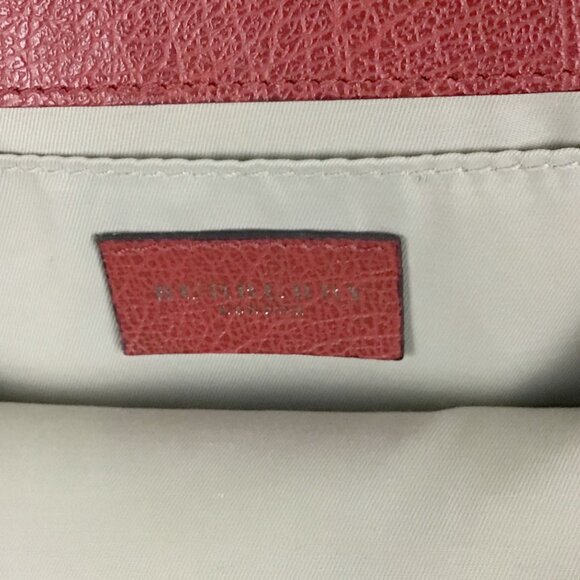 BURBERRY Vintage Red Kiss Lock Mini Crossbody - Picture 9 of 14